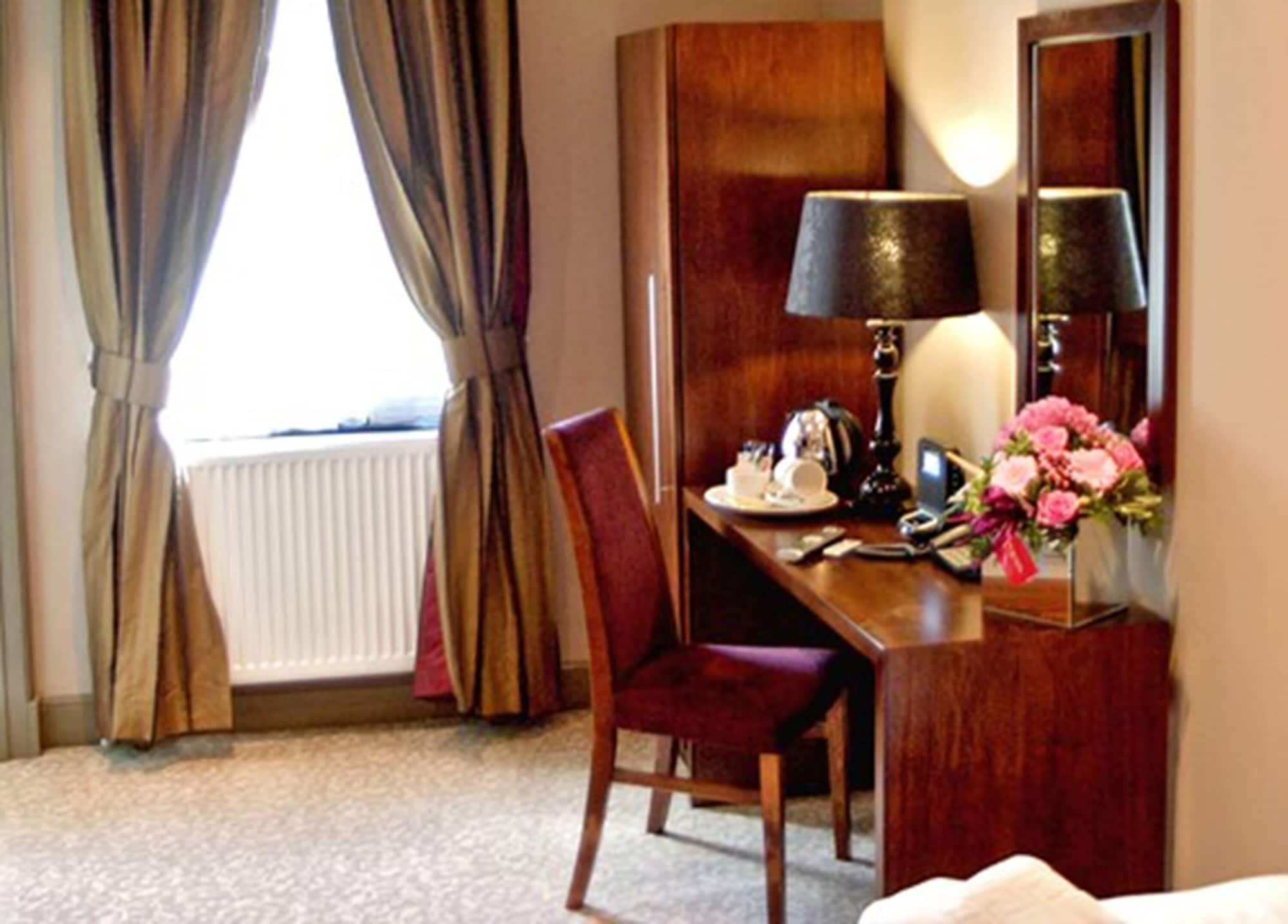 Lynnhurst Hotel Johnstone Dış mekan fotoğraf