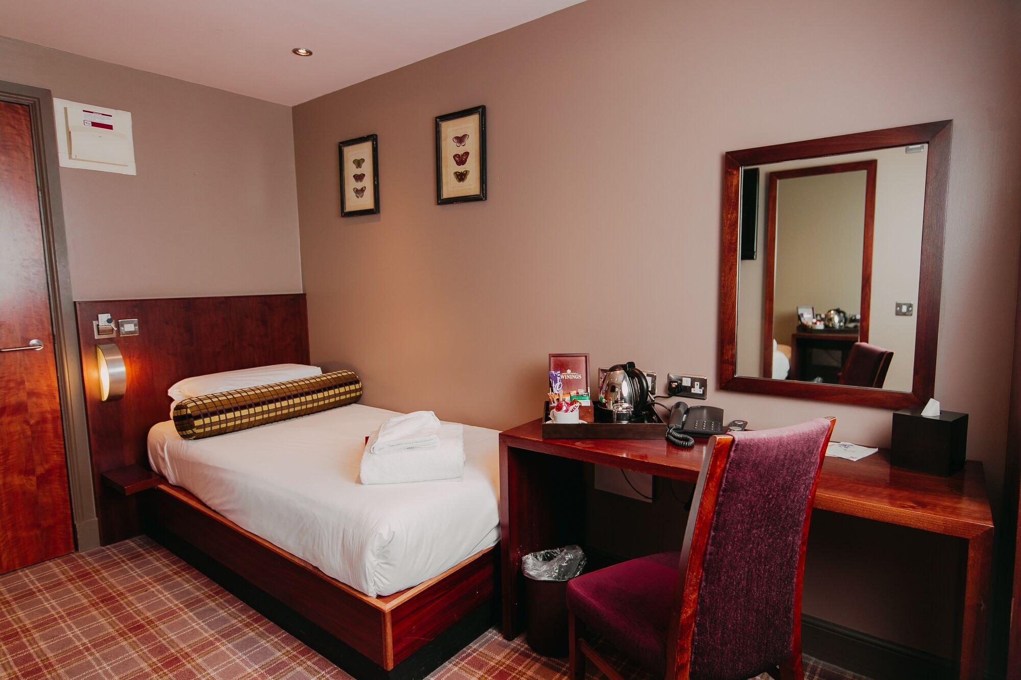 Lynnhurst Hotel Johnstone Dış mekan fotoğraf